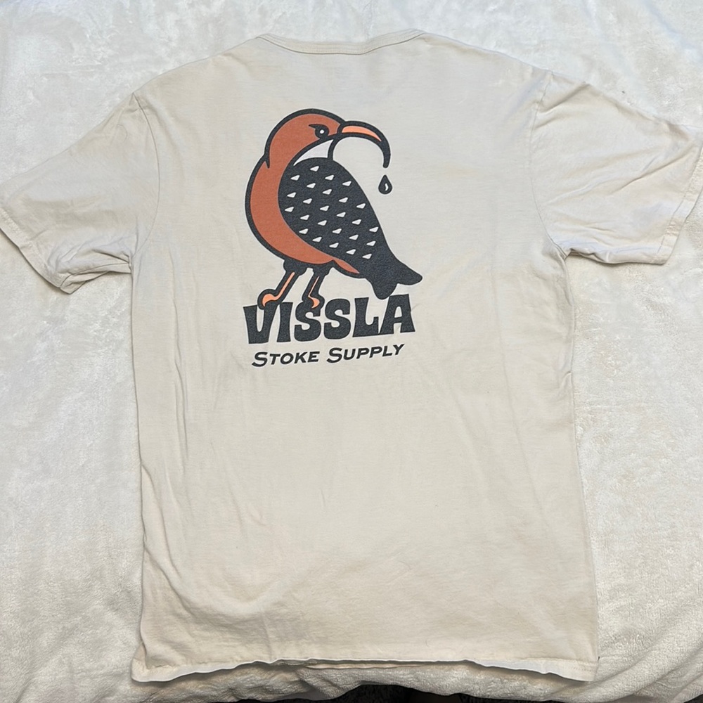 Vissla Medium Cream TShirt from Tilly’s.